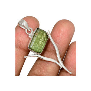 โบราณออกแบบ925เงินสเตอร์ลิงสีเขียว Kyanite หยาบจี้เงินเครื่องประดับที่ทำด้วยมือ - Product Image 1