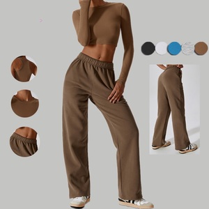 Ensembles de jogging et survêtements respirants écologiques pour femmes avec logo personnalisé, séchage rapide, grandes tailles, pour le jogging, vente en gros, ensemble de yoga - Product Image 1