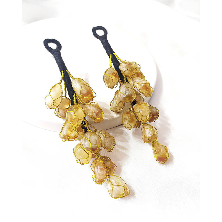 สีเหลือง