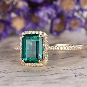 Anillo de Esmeralda cultivada en laboratorio de corte esmeralda de 8*10mm Anillo de oro sólido de Esmeralda rectangular grande de 10K con opciones de cambio de tono de metal/pureza - Product Image 3