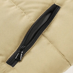 Gilet d'hiver matelassé pour homme sur mesure, usine OEM, export, imperméable, élégant, vêtement d'extérieur, logo personnalisé, position avant, léger, en nylon - Product Image 5