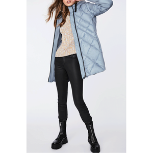 Top Trendy <b>Lightweight</b> Winter Puffer <b>Jacket</b> for <b>Women</b> High Quality Coat Logo Custom Design Hooded Long Warm <b>jacket</b> - Product Image 3