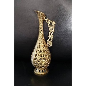 Pichet en laiton vintage magnifiquement conçu Pichet en laiton design floral Vase à fleurs Pichet décoratif en laiton avec poignée - Product Image 4