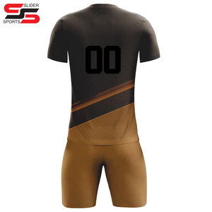 Ensemble complet d'uniformes de football respirants personnalisés, maillot sublimé à manches courtes pour l'été - Product Image 2