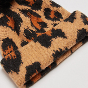 Bonnets pour hommes en jacquard sur mesure pour la vente en gros de bonnets avec logo personnalisé de nouveau style pour les meilleures ventes et à bas prix - Product Image 4