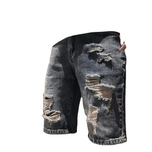 Pantalones cortos de mezclilla para hombre para un look informal para festivales Las mejores formas de estilizar para Otoño e Invierno - Product Image 1