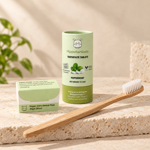 Tabletas de Pasta Dental Herbal con Sabor a Menta de Hippotanicals para Uso Doméstico en Adultos en Tubo Biodegradable (60 Tabletas) - Product Image 5