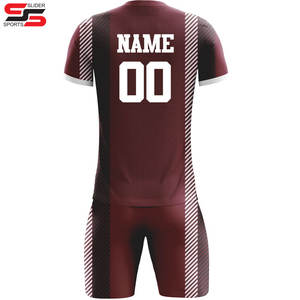 Uniforme de football pour jeunes Maillot de football personnalisé par sublimation pour hommes-Vêtements de sport personnalisés de haute qualité pour les équipes - Product Image 6
