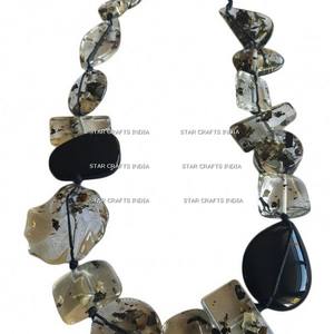 สร้อยคอลูกปัดอัญมณีรูปวงรีหลายเหลี่ยมประดับด้วยเรซิ่นที่มีค่า - Product Image 2