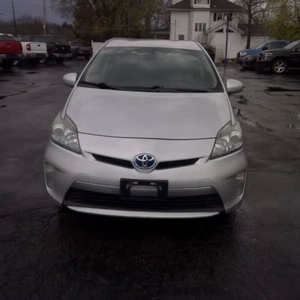 Voiture d'occasion de qualité et abordable, Toyota Prius P-lug 2012, conduite à gauche - Product Image 1
