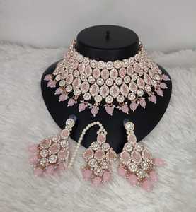 ชุดเครื่องประดับชุบทองและชุดสร้อยคอทองแดงแบบดั้งเดิมของอินเดียสำหรับผู้หญิงและเด็กผู้หญิงเครื่องประดับอินเดียสำหรับผู้หญิง - Product Image 1