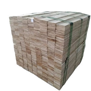 Madera de chapa laminada de Vietnam LVL para decoraciones industriales Paletas de cabezales de viga - Product Image 1