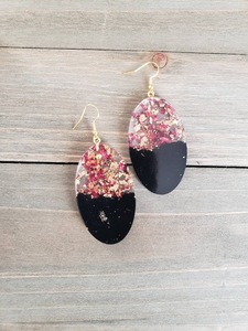 Boucles d'oreilles en résine brodée, bijoux de mode en acier inoxydable faits à la main pour femmes et filles, look classique de mariage, haute qualité - Product Image 4