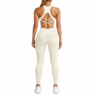 Conjunto de yoga para mujer, elegante conjunto deportivo con leggings elásticos de cintura alta y sujetador deportivo para entrenamiento y gimnasio. - Product Image 3