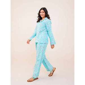 Ensemble de pyjama en coton Love Birds - Vêtements de nuit confortables pour l'hiver avec fermeture à boutons - Product Image 2