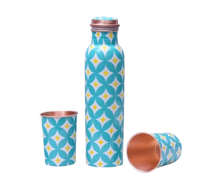 Bouteille d'eau portable en cuivre personnalisable d'ORETROVE MHQ TRADERS PVT LTD pour la maison, les repas en plein air ou le bureau - Product Image 4