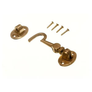 Crochet de cabine classique en laiton massif avec finition scintillante dorée, construction durable et style élégant pour résidentiel - Product Image 6