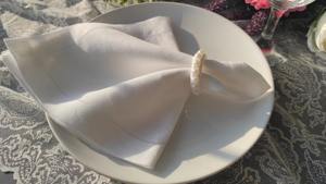 Porte-serviettes en jute avec perles blanches faites à la main pour une décoration de table unique, usage quotidien et occasions spéciales, vente en gros en provenance d'Inde - Product Image 4