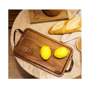 Bandeja de madera Premium para cocina y comedor, pieza hecha a mano de estilo rústico para servir y decorar - Product Image 5