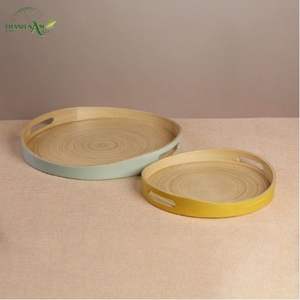 Plateau de service artisanal en bambou tressé léger, écologique, durable, laqué, personnalisable pour la restauration - Couleur contemporaine - Product Image 6