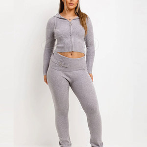 Conjunto Deportivo de Invierno para Mujer, 100% Algodón, con Capucha, Estilo Casual, Color Sólido, Top Corto y Pantalones Acampanados - Product Image 2