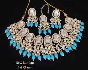 Conjunto de joyas chapadas en oro Kundan tradicional indio y conjunto de collar de cobre para mujeres y niñas accesorios indios joyería Mujer - Product Image 4