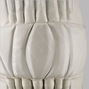 Protector de Piernas Ligero Personalizado para Críquet Sibrin, Blanco Liso/Naranja con Relleno Interno, con su Logotipo y Color - Product Image 3