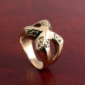 Bague en laiton faite à la main Infinity en forme de X, plaquée or 18 carats, style gothique, pour homme, vente en gros - Product Image 4