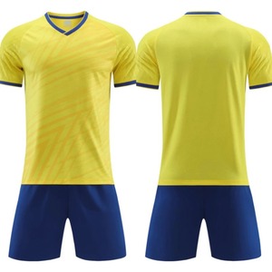 Conjunto de camisetas de fútbol para hombres y niños, ropa deportiva de secado rápido de 2 piezas, nueva temporada 23/24, uniforme de fútbol para hombre y niño, traje personalizado - Product Image 3