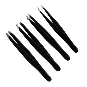 Pinzas profesionales para cejas de acero inoxidable con embalaje personalizado y logotipo grabado - Product Image 3