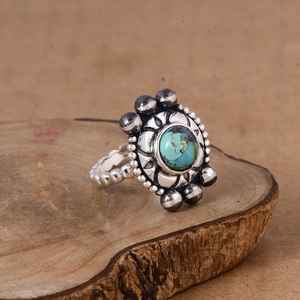 Bague de déclaration de mariage de luxe faite à la main en argent sterling et turquoise Kingman, style bohème tribal, cadeau pour elle - Product Image 2