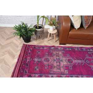 Alfombra vintage de 2.8x11.7 pies, alfombra turca tipo runner, alfombra de lana con lunares rosa y azul - Product Image 1