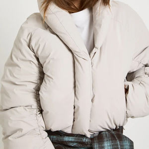 Veste matelassée pour femme, logo personnalisé, OEM ODM, mode, vêtements d'hiver chauds, 2026 / Vente en gros de vestes d'hiver pour femme, veste matelassée à capuche chaude - Product Image 4