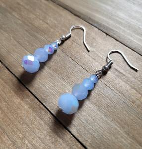 Pendientes de cuentas bohemias con flecos en cascada Andy de diseño turquesa, regalo de joyería único - Product Image 3