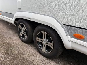 Achetez de nouveaux camping-cars de luxe, maisons mobiles, caravanes de voyage disponibles pour une livraison mondiale aux prix des enchères. Achetez des caravanes et camping-cars pas chers. - Product Image 3
