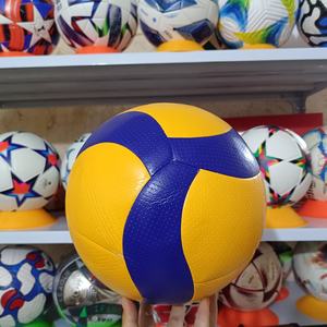 Balón de Voleibol de Cuero PU Tamaño 4 5, Diseño Personalizado, Proceso de Termosellado, para Equipos de Club, Suministro Directo de Fábrica - Product Image 2