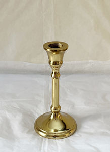 Porte-bougie métallique au design moderne avec finition dorée en aluminium pour la décoration de la maison et la décoration de mariage - Product Image 3