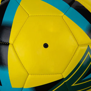 Nouveaux ballons de football et de soccer fabriqués au Pakistan pour l'entraînement, ballons de football en cuir robustes personnalisés en gros - Product Image 6