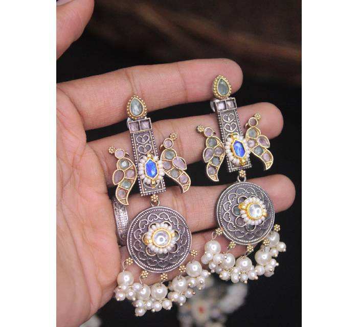 ตามที่แสดง