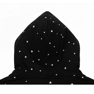 Sweat-shirt à capuche unisexe noir personnalisé imprimé et brodé, anti-boulochage, streetwear, coupe décontractée - Product Image 4