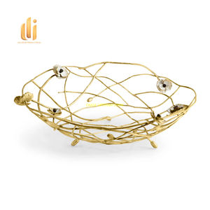 Bol décoratif en fil d'or fait à la main avec un design floral panier de fruits en métal moderne table à manger élégante pièce maîtresse décorative pour la maison - Product Image 4