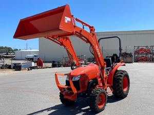 Tractores de maquinaria agrícola usados Kubota L3200 Tractor para la venta - Product Image 2