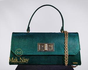 Luxury Women Faux Fur <b>Top</b> Handle Bag Magnetic Snap Closure Chain Strap <b>Cross</b> Body Use Durable Eco-friendly Solid Pattern - Product Image 5