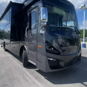 Camping-cars et motorhomes Tiffin Phaeton d'occasion abordables 2022 2023 2024 - Product Image 1