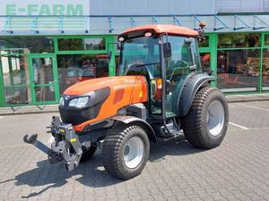 Genuine New and Used Kubota M7040 4x4 Agricultural Tractor for Farming Soil <b>Cultivation</b> and Commercial Applications - Product Image 4