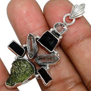 Pendentif bohème en argent sterling 925 avec pierre brute de moldavite, pendentif en argent naturel de moldavite, pendentif statement bohème pour femmes - Product Image 3