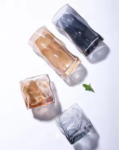 H.m.a เชิงเทียนงานฝีมือสีขาวพร้อมการตกแต่งภายในสีทองและฝาไม้สำหรับใช้เป็นบรรจุภัณฑ์ตกแต่งจำนวนมาก - Product Image 4