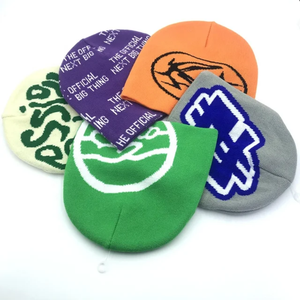 OEM Bonnet d'hiver personnalisé de haute qualité nouvelle mode doux adultes acrylique Jacquard étiquette d'impression complète chaud adulte manchette voyage - Product Image 4