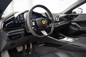 เฟอร์รารี่ โปรซานกู รุ่นปี 2024 สุดตระการตา เกียร์อัตโนมัติ เครื่องยนต์ V8 - Product Image 3