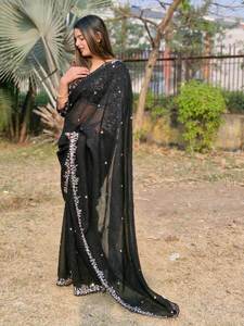 SÉQUENCE DE GEORGETTE DE DESIGNER AVEC PASSEPOIL BORDER TRAVAIL SAREE AVEC BLOUSE NON COUCHÉE NOIR - Product Image 3